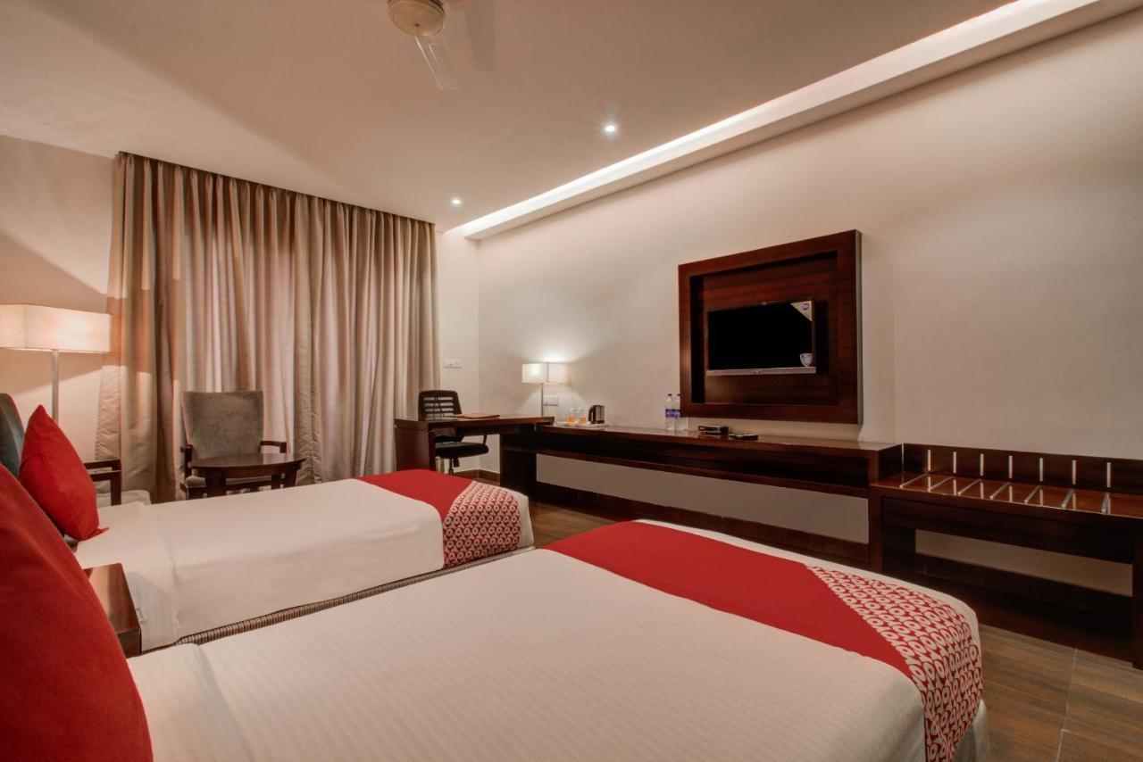 Oyo 3575 The Wave International Hotel Dzsamsedpur Kültér fotó